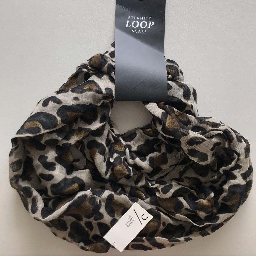 The Accessory Collective // Women’s Eternity Loop Leopard Print Scarf